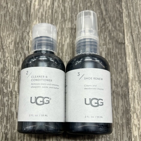 UGG TRAVEL CLEANING KIT NEW 2oz BOTTLES - Picture 2 of 2